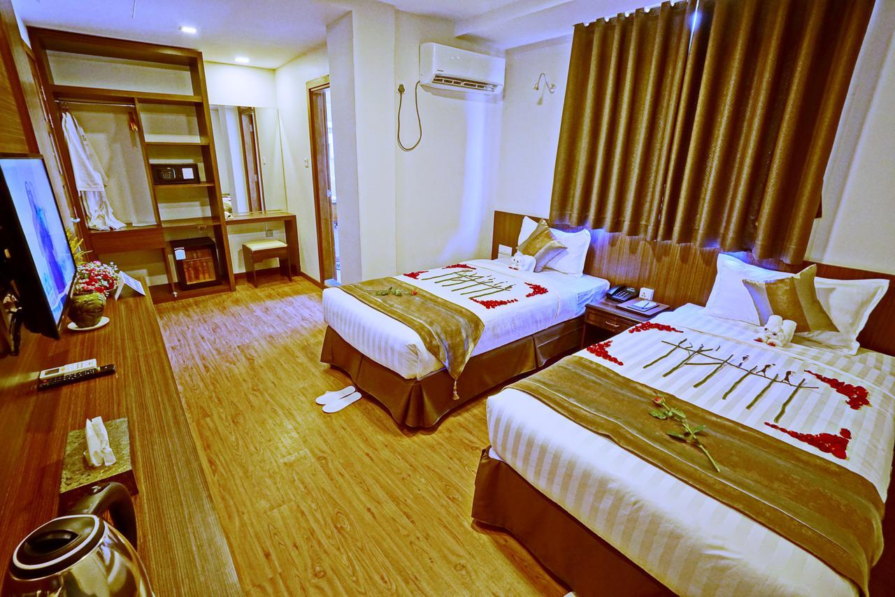 Sanctuary Hotel Mandalay Extérieur photo