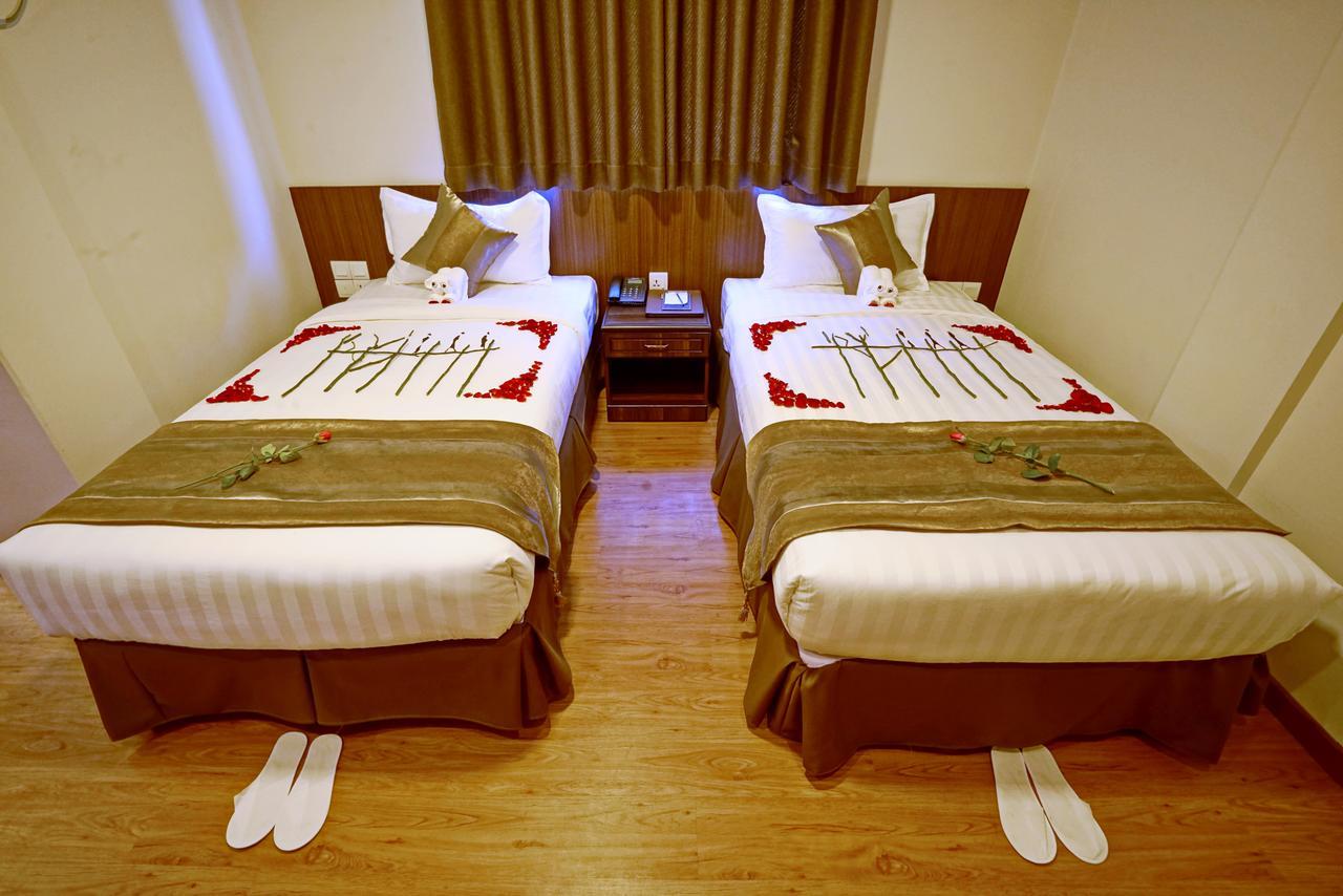 Sanctuary Hotel Mandalay Extérieur photo