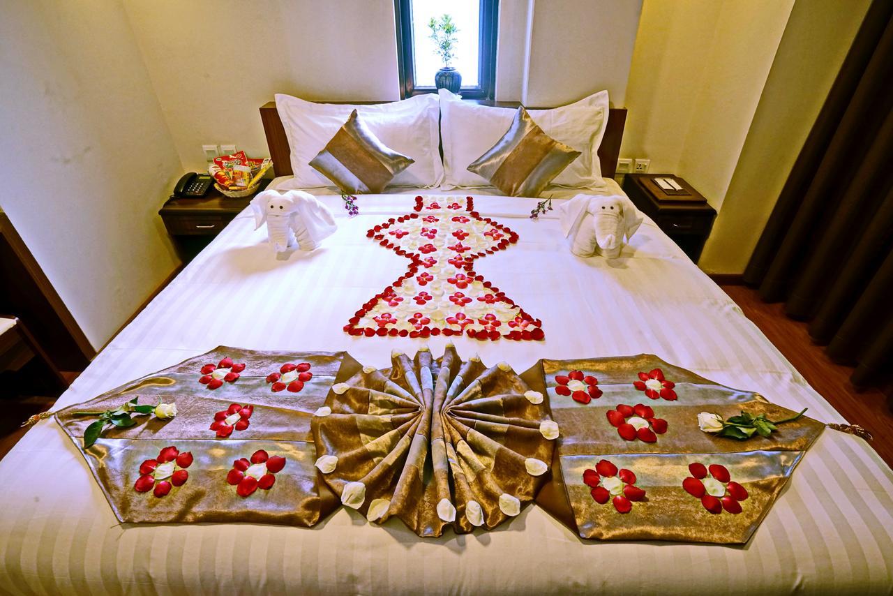Sanctuary Hotel Mandalay Extérieur photo