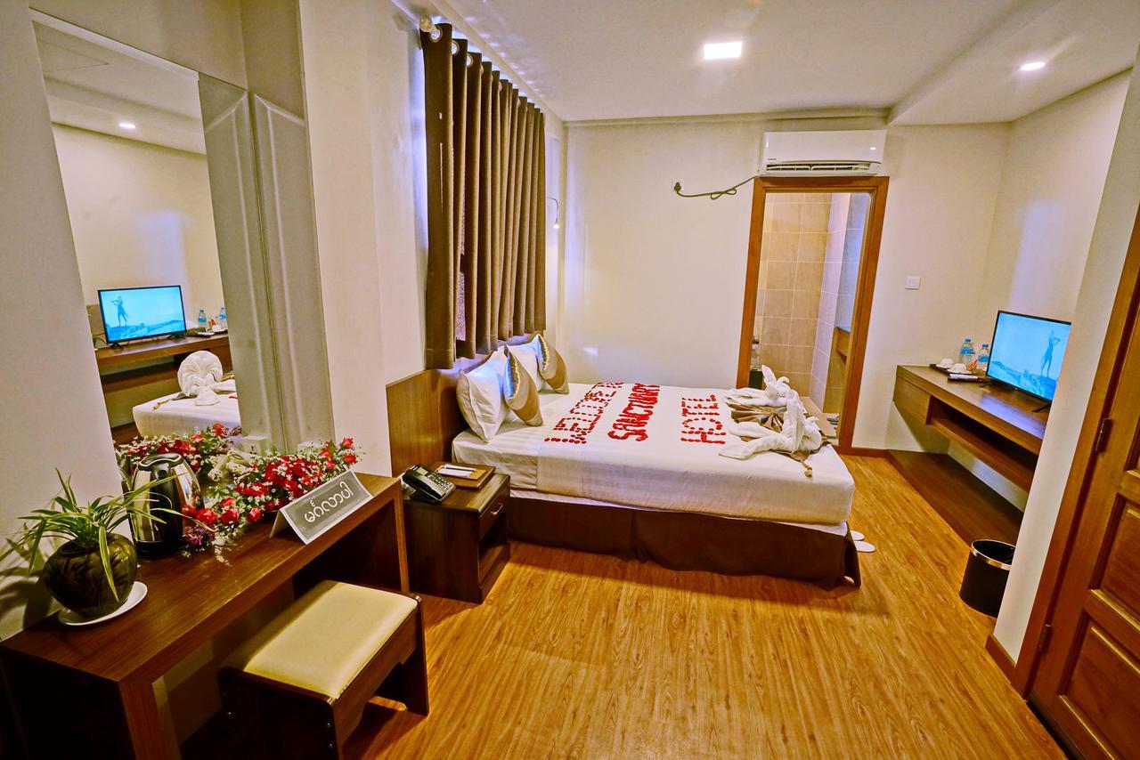 Sanctuary Hotel Mandalay Extérieur photo